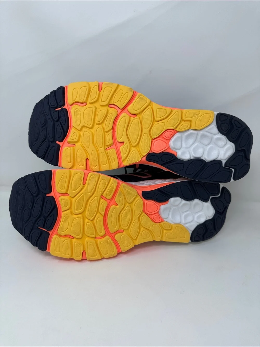 New Balance Navy and Coral 880 Fresh Foam Running Shoes